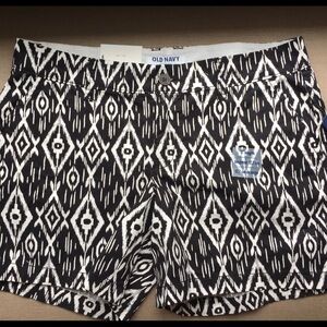 Black White Cotton Ikat Print Shorts NEW